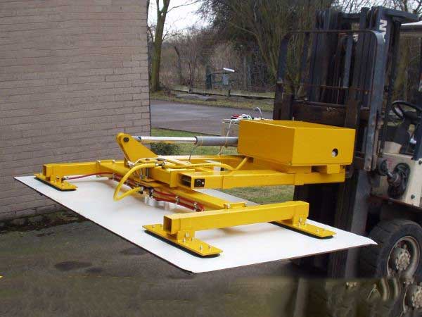 fork-mounted-vacuum-lifting